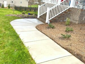 Commercial sidewalk cleaning for HOA and apartment communities by Paul Brothers SoftWash