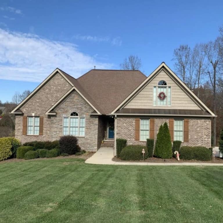 clean residential property after professional roof cleaning service in trinity north carolina